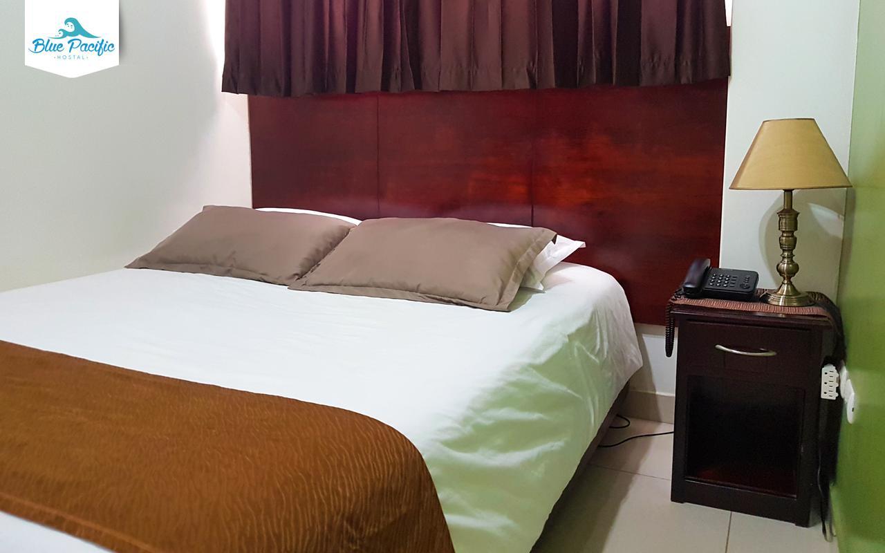 Hostal Blue Pacific Manta Extérieur photo